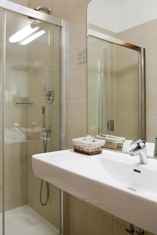 Euro Hotels Gara De Nord Bucareste 3*,  Roménia